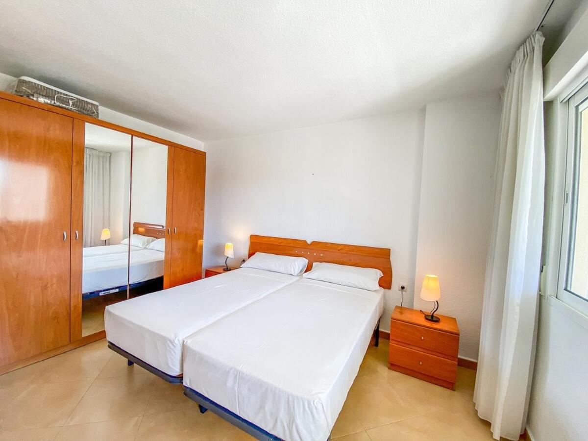 A 100 Metros De La Playa Apartment *